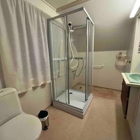 Stor Enebolig I Sentrum Med Sjoutsikt! Holiday home